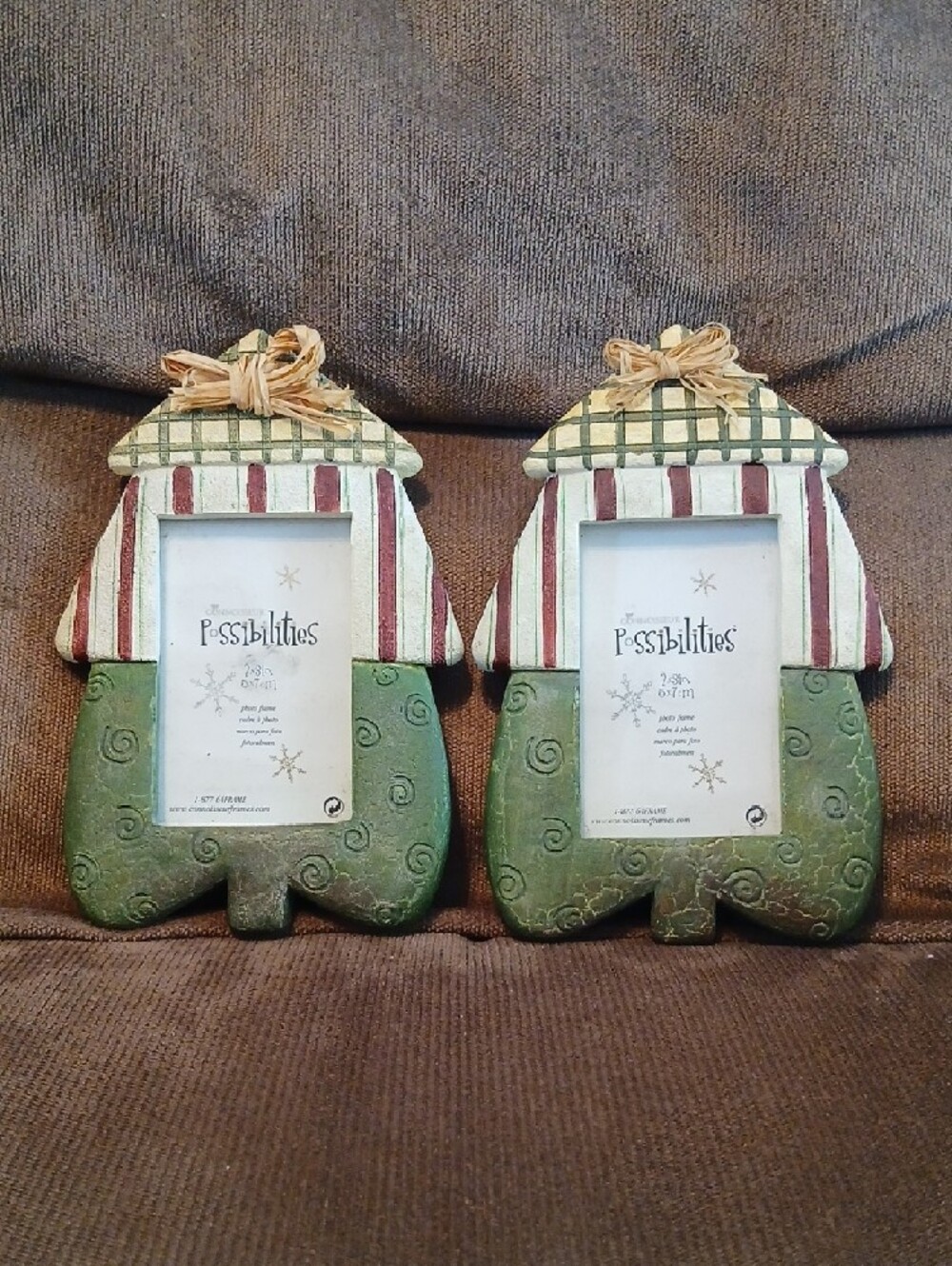 Helix Green, Red and Cream Festive House Photo Frame Pair